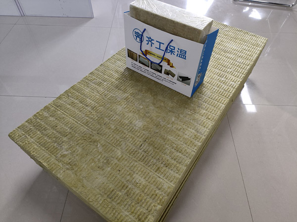  巖棉板破碎根據(jù)不同的應用環(huán)境有差異